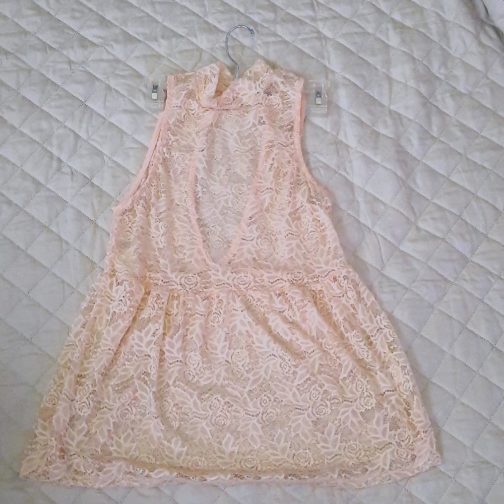 Lace pink top